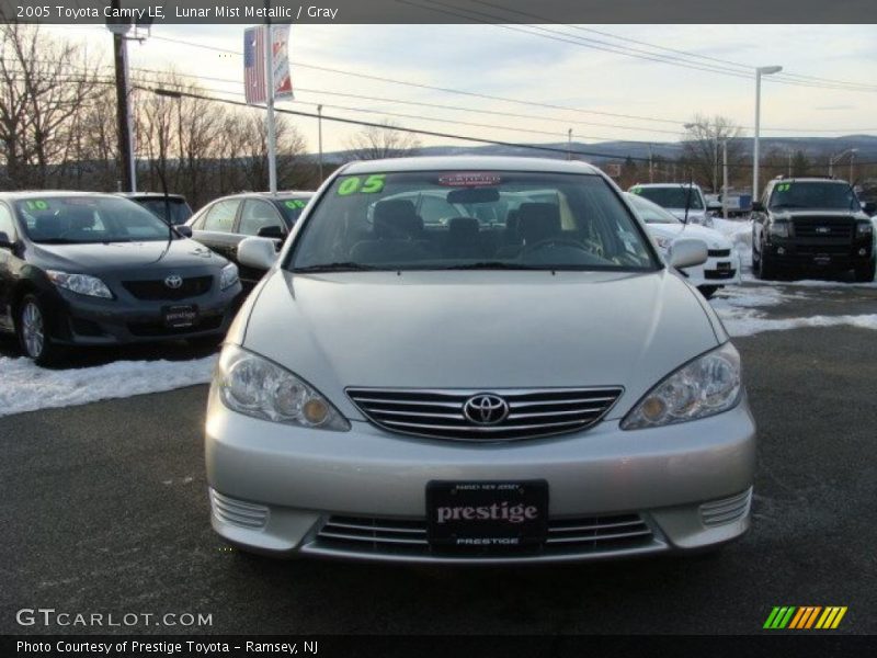 Lunar Mist Metallic / Gray 2005 Toyota Camry LE