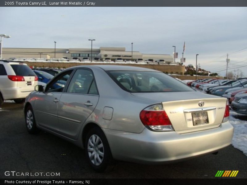 Lunar Mist Metallic / Gray 2005 Toyota Camry LE