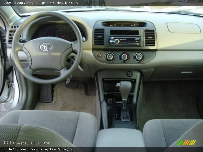 Lunar Mist Metallic / Gray 2005 Toyota Camry LE