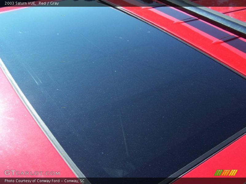 Red / Gray 2003 Saturn VUE