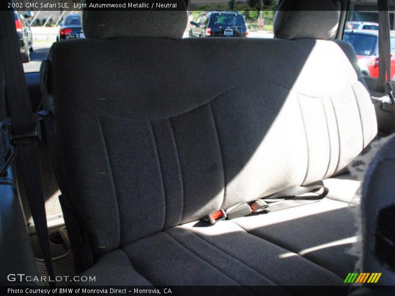Light Autumnwood Metallic / Neutral 2002 GMC Safari SLE