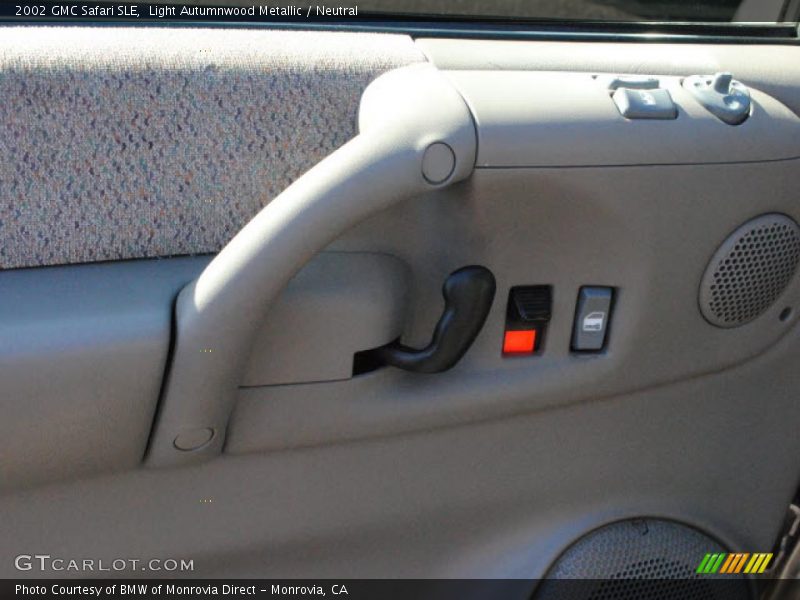 Light Autumnwood Metallic / Neutral 2002 GMC Safari SLE