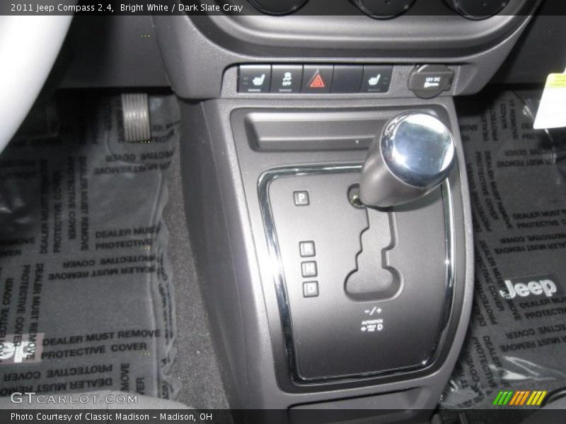 Bright White / Dark Slate Gray 2011 Jeep Compass 2.4