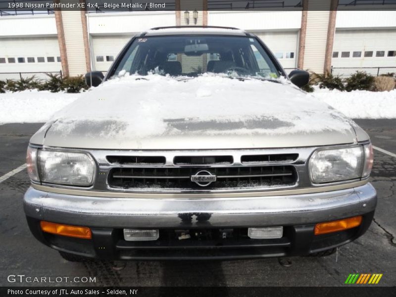 Beige Metallic / Blond 1998 Nissan Pathfinder XE 4x4