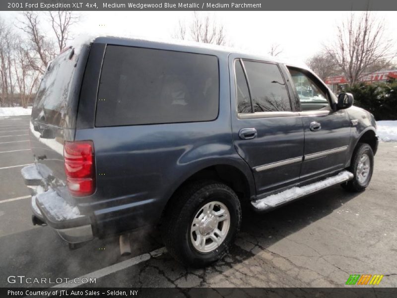 Medium Wedgewood Blue Metallic / Medium Parchment 2001 Ford Expedition XLT 4x4