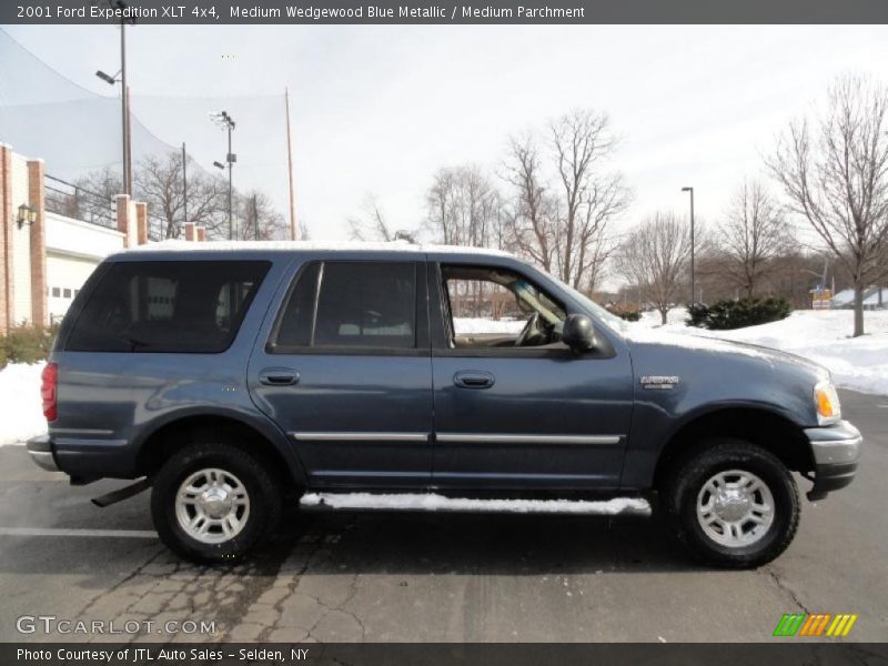Medium Wedgewood Blue Metallic / Medium Parchment 2001 Ford Expedition XLT 4x4