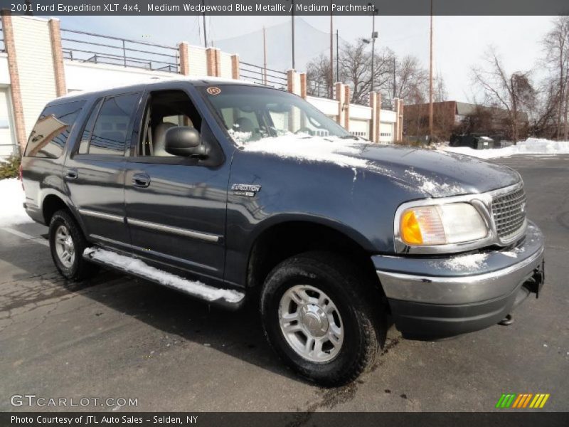 Medium Wedgewood Blue Metallic / Medium Parchment 2001 Ford Expedition XLT 4x4