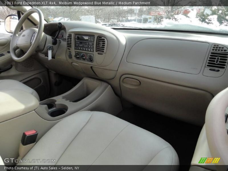 Medium Wedgewood Blue Metallic / Medium Parchment 2001 Ford Expedition XLT 4x4