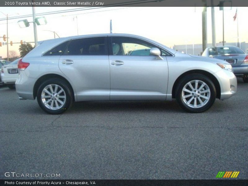 Classic Silver Metallic / Gray 2010 Toyota Venza AWD