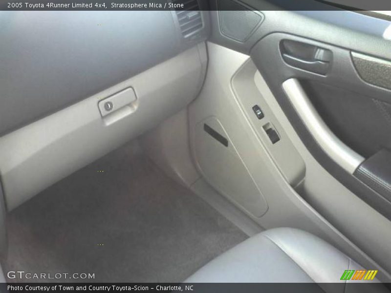 Stratosphere Mica / Stone 2005 Toyota 4Runner Limited 4x4