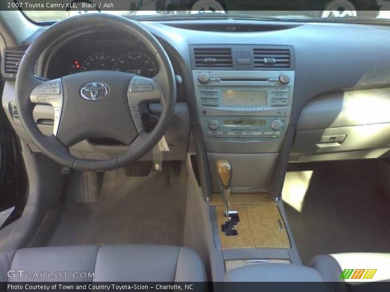 Black / Ash 2007 Toyota Camry XLE