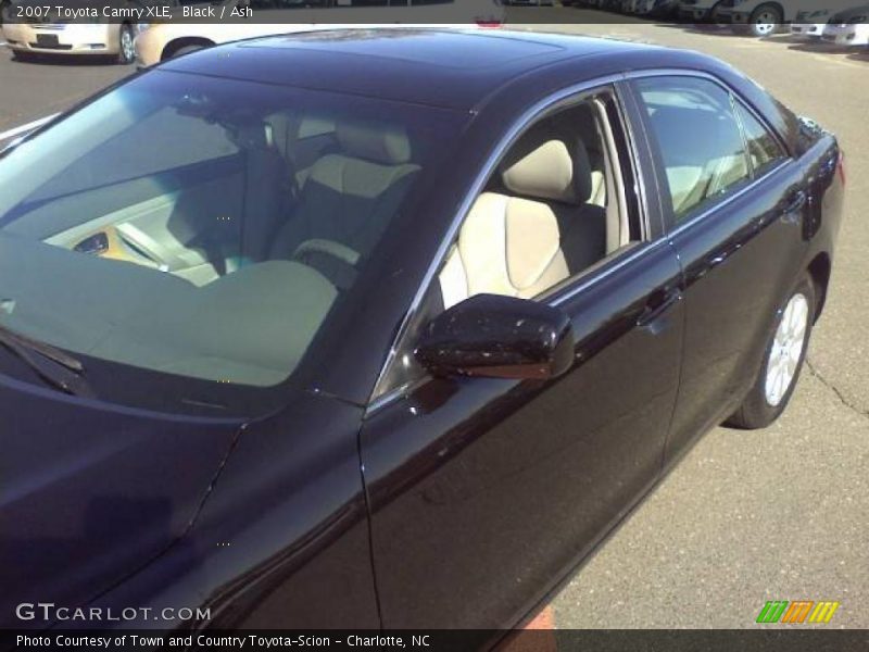 Black / Ash 2007 Toyota Camry XLE