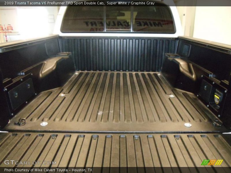 Super White / Graphite Gray 2009 Toyota Tacoma V6 PreRunner TRD Sport Double Cab