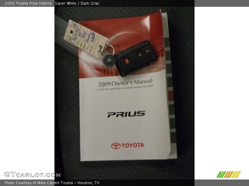 Super White / Dark Gray 2009 Toyota Prius Hybrid