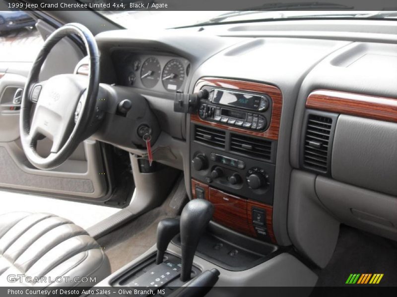 Black / Agate 1999 Jeep Grand Cherokee Limited 4x4