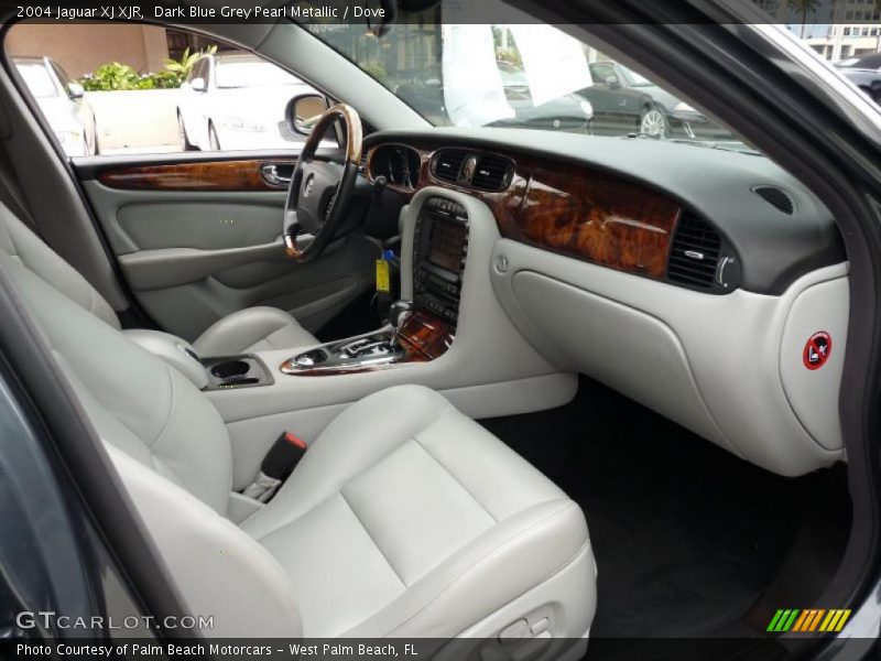 Dashboard of 2004 XJ XJR