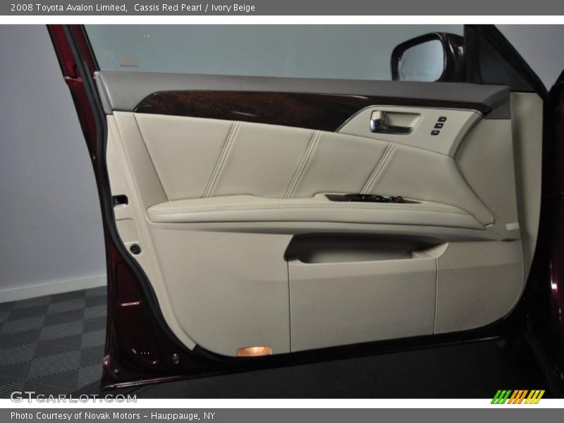 Cassis Red Pearl / Ivory Beige 2008 Toyota Avalon Limited