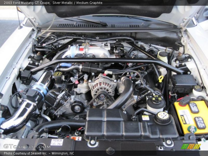 Silver Metallic / Medium Graphite 2003 Ford Mustang GT Coupe