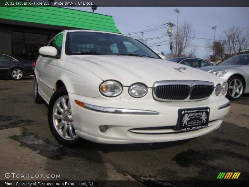 White Onyx / Charcoal 2002 Jaguar X-Type 2.5