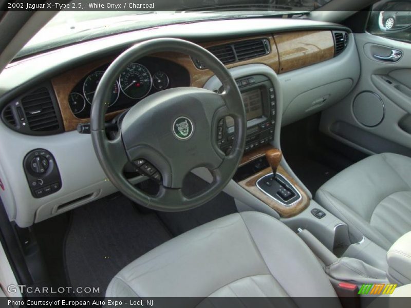 White Onyx / Charcoal 2002 Jaguar X-Type 2.5