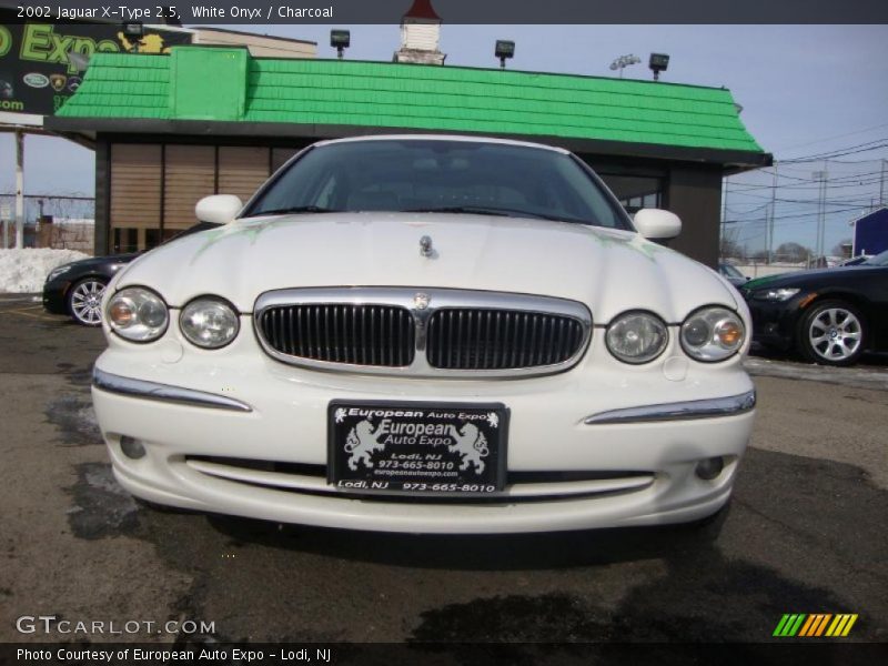 White Onyx / Charcoal 2002 Jaguar X-Type 2.5