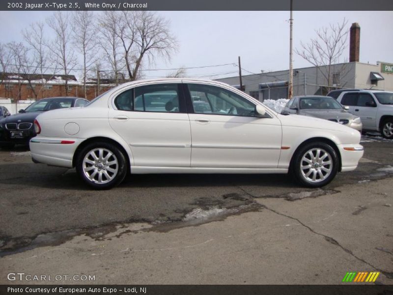 White Onyx / Charcoal 2002 Jaguar X-Type 2.5