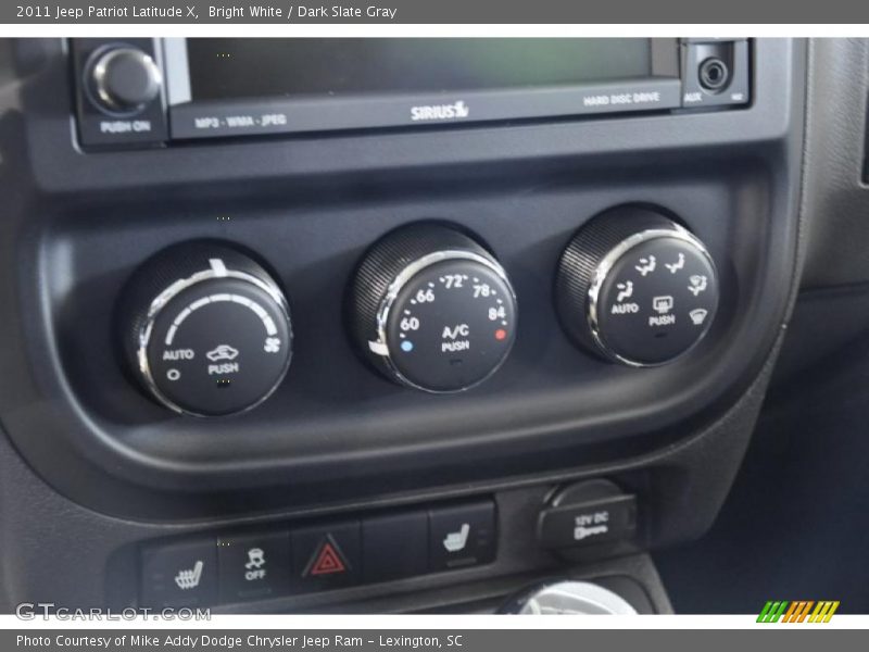Bright White / Dark Slate Gray 2011 Jeep Patriot Latitude X