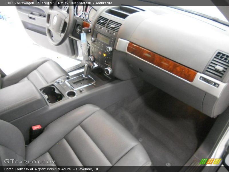 Reflex Silver Metallic / Anthracite 2007 Volkswagen Touareg V6