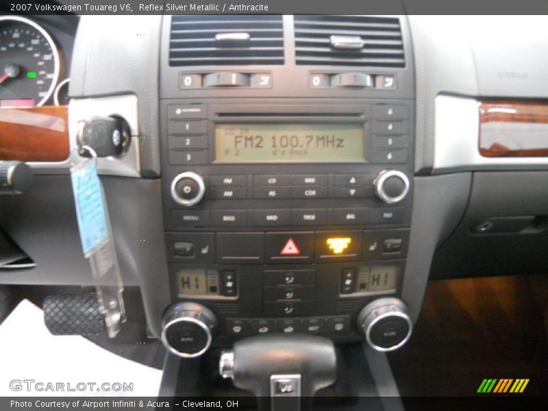 Reflex Silver Metallic / Anthracite 2007 Volkswagen Touareg V6