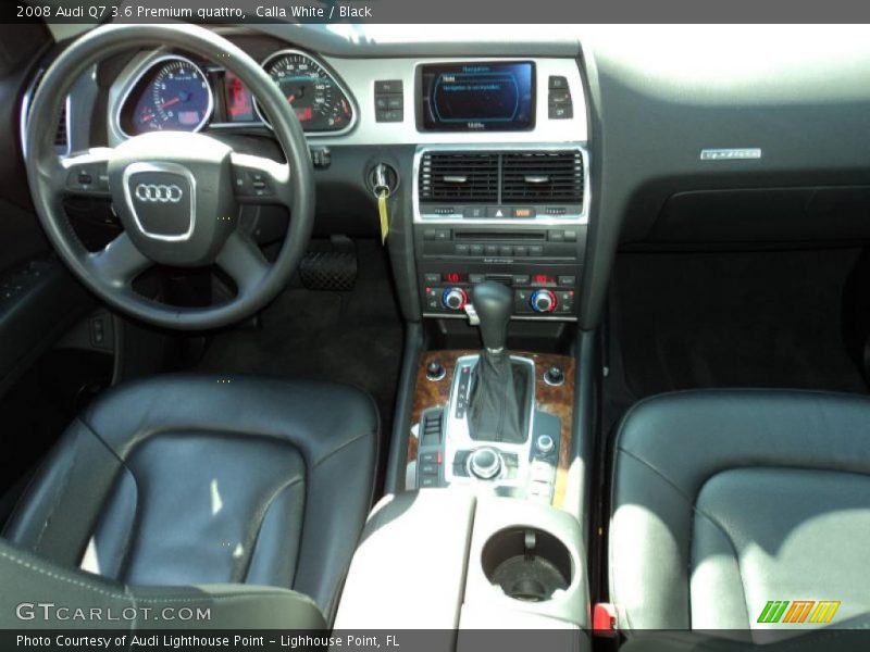 Calla White / Black 2008 Audi Q7 3.6 Premium quattro