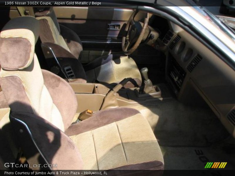 Aspen Gold Metallic / Beige 1986 Nissan 300ZX Coupe