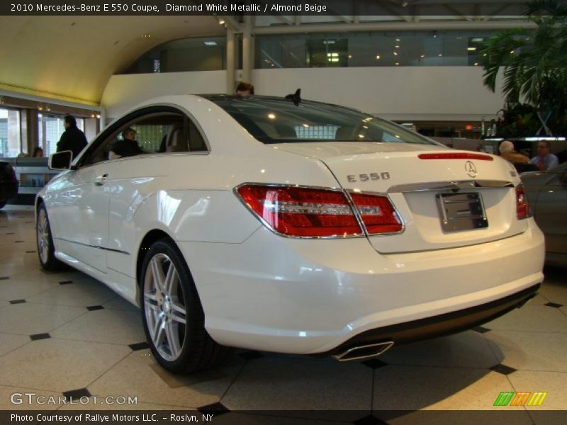 Diamond White Metallic / Almond Beige 2010 Mercedes-Benz E 550 Coupe