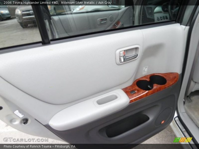 Millenium Silver Metallic / Ash Gray 2006 Toyota Highlander Limited 4WD