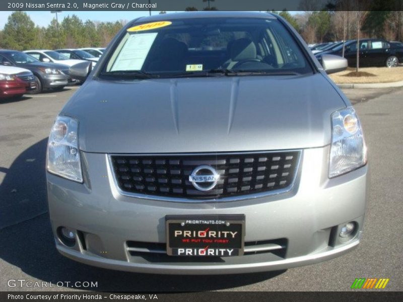Magnetic Gray / Charcoal 2009 Nissan Sentra 2.0
