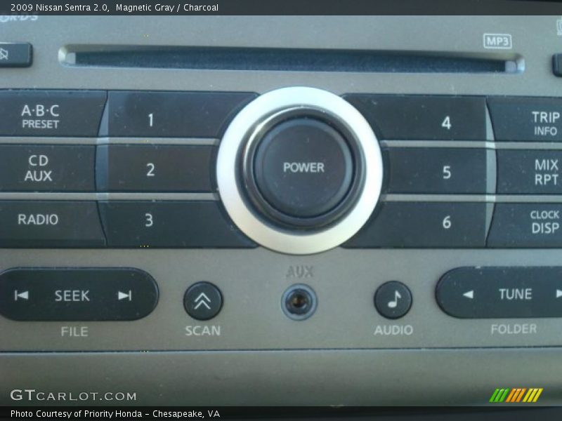 Magnetic Gray / Charcoal 2009 Nissan Sentra 2.0
