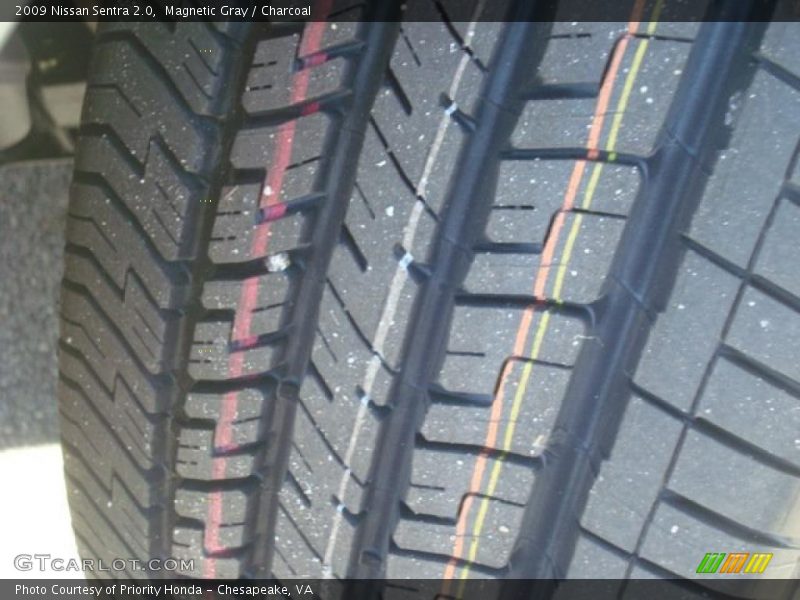 Magnetic Gray / Charcoal 2009 Nissan Sentra 2.0