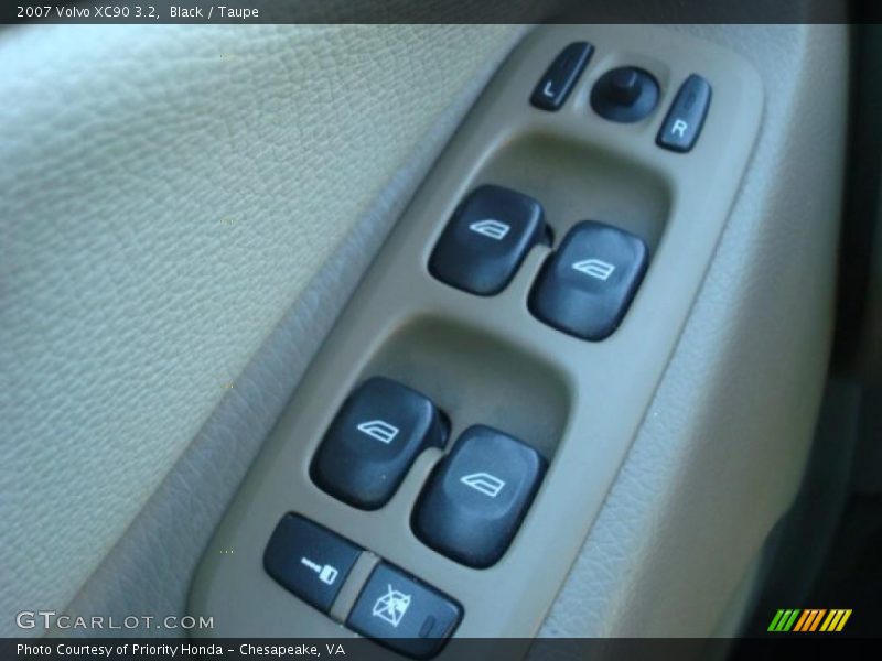Black / Taupe 2007 Volvo XC90 3.2