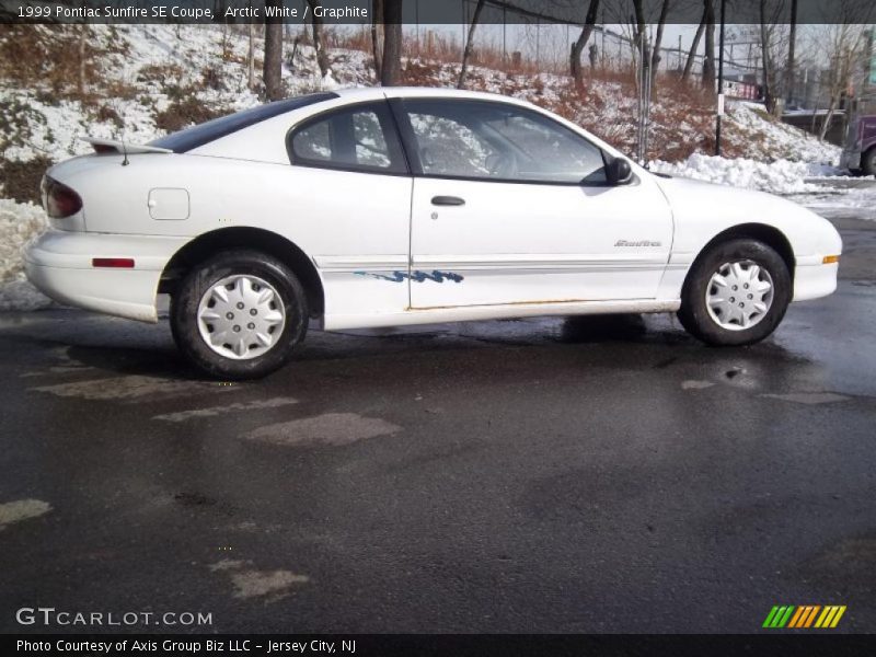 Arctic White / Graphite 1999 Pontiac Sunfire SE Coupe