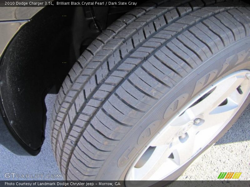 Brilliant Black Crystal Pearl / Dark Slate Gray 2010 Dodge Charger 3.5L
