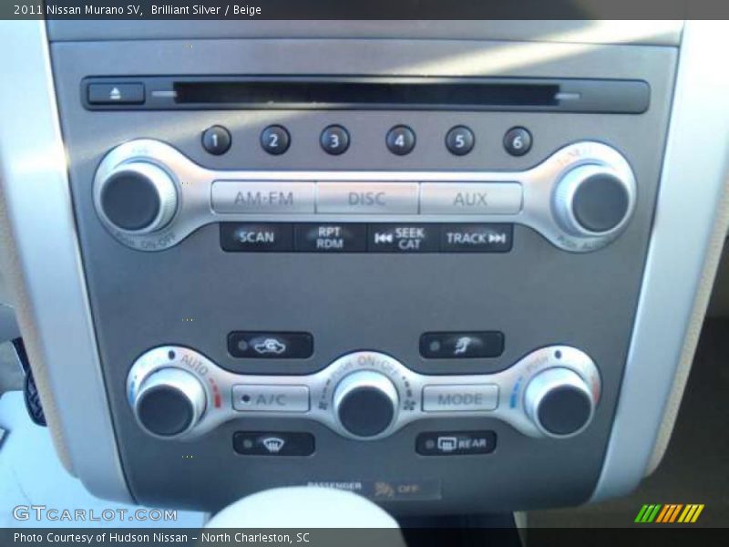Brilliant Silver / Beige 2011 Nissan Murano SV