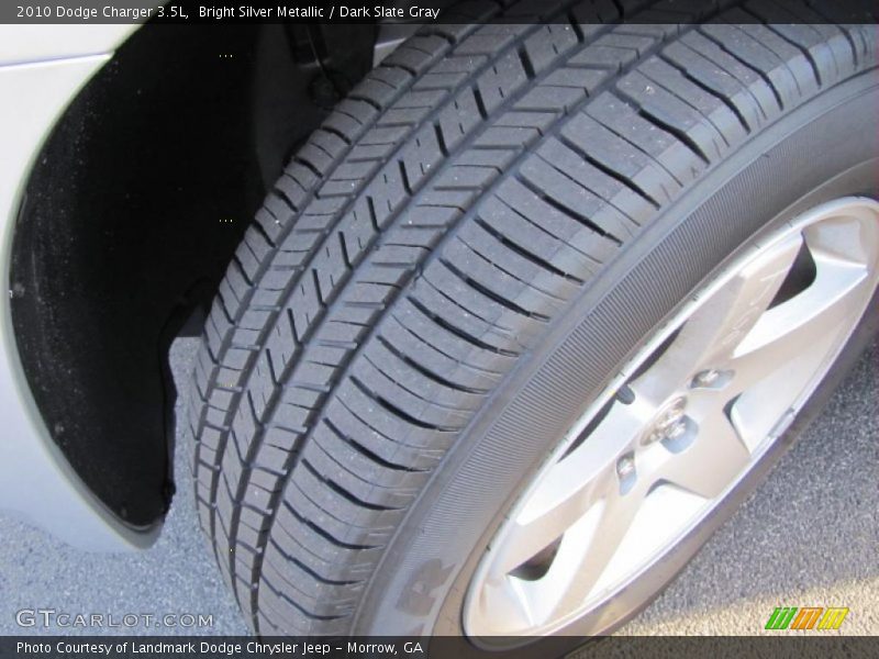 Bright Silver Metallic / Dark Slate Gray 2010 Dodge Charger 3.5L