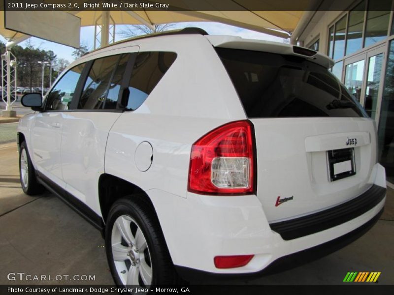 Bright White / Dark Slate Gray 2011 Jeep Compass 2.0