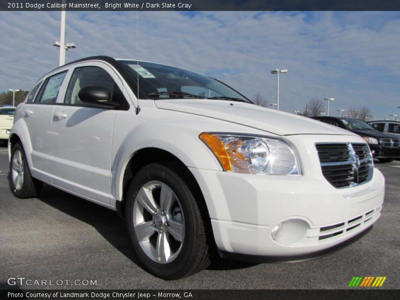 Bright White / Dark Slate Gray 2011 Dodge Caliber Mainstreet