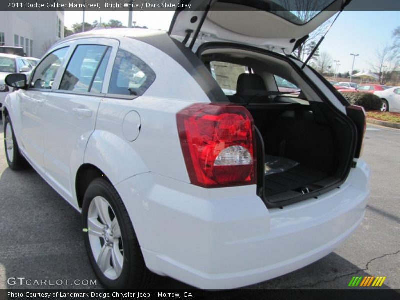Bright White / Dark Slate Gray 2011 Dodge Caliber Mainstreet
