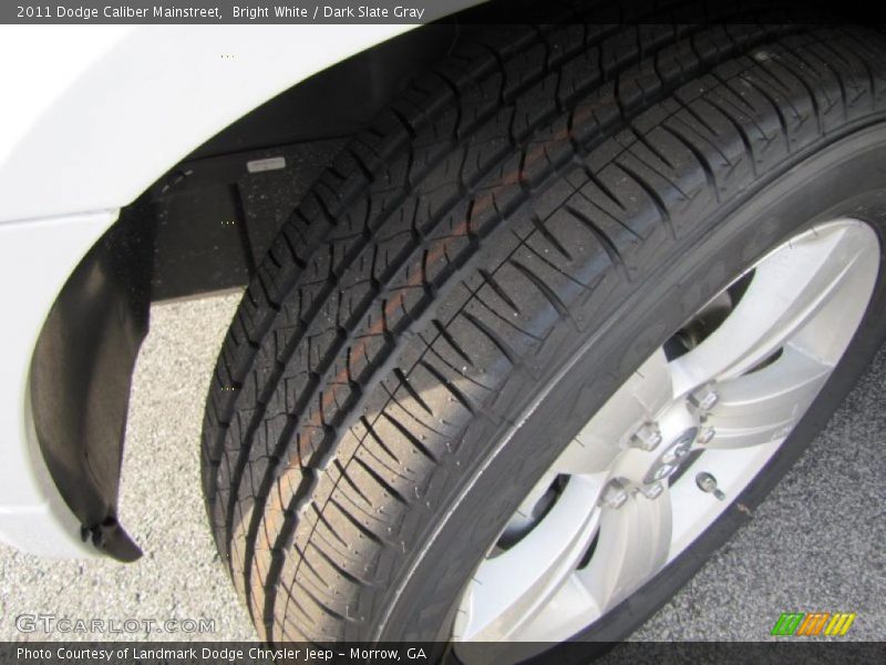 Bright White / Dark Slate Gray 2011 Dodge Caliber Mainstreet