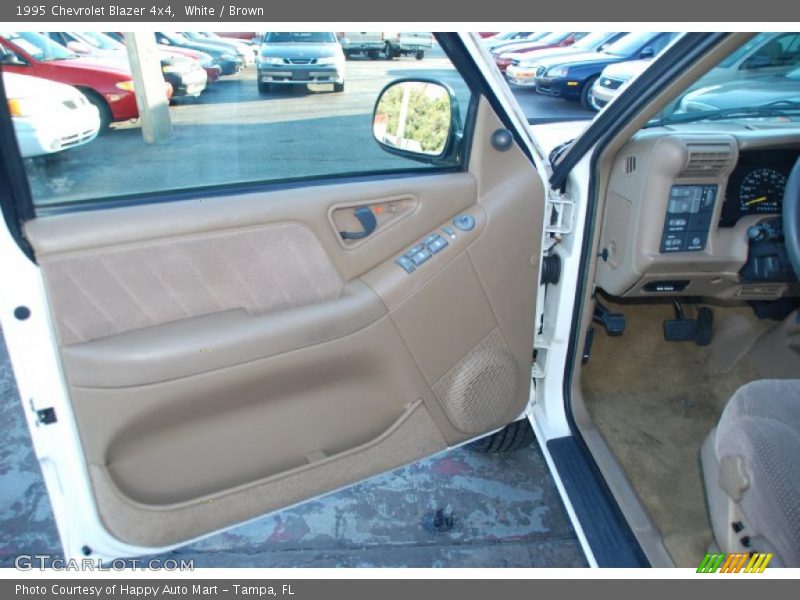 White / Brown 1995 Chevrolet Blazer 4x4