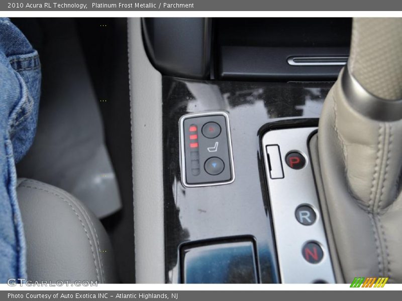 Platinum Frost Metallic / Parchment 2010 Acura RL Technology