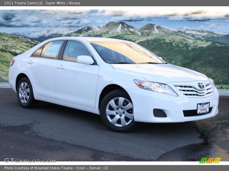 Super White / Bisque 2011 Toyota Camry LE