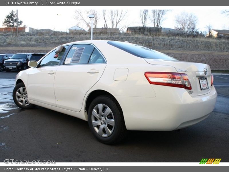 Super White / Bisque 2011 Toyota Camry LE