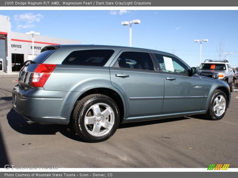 Magnesium Pearl / Dark Slate Gray/Light Graystone 2005 Dodge Magnum R/T AWD